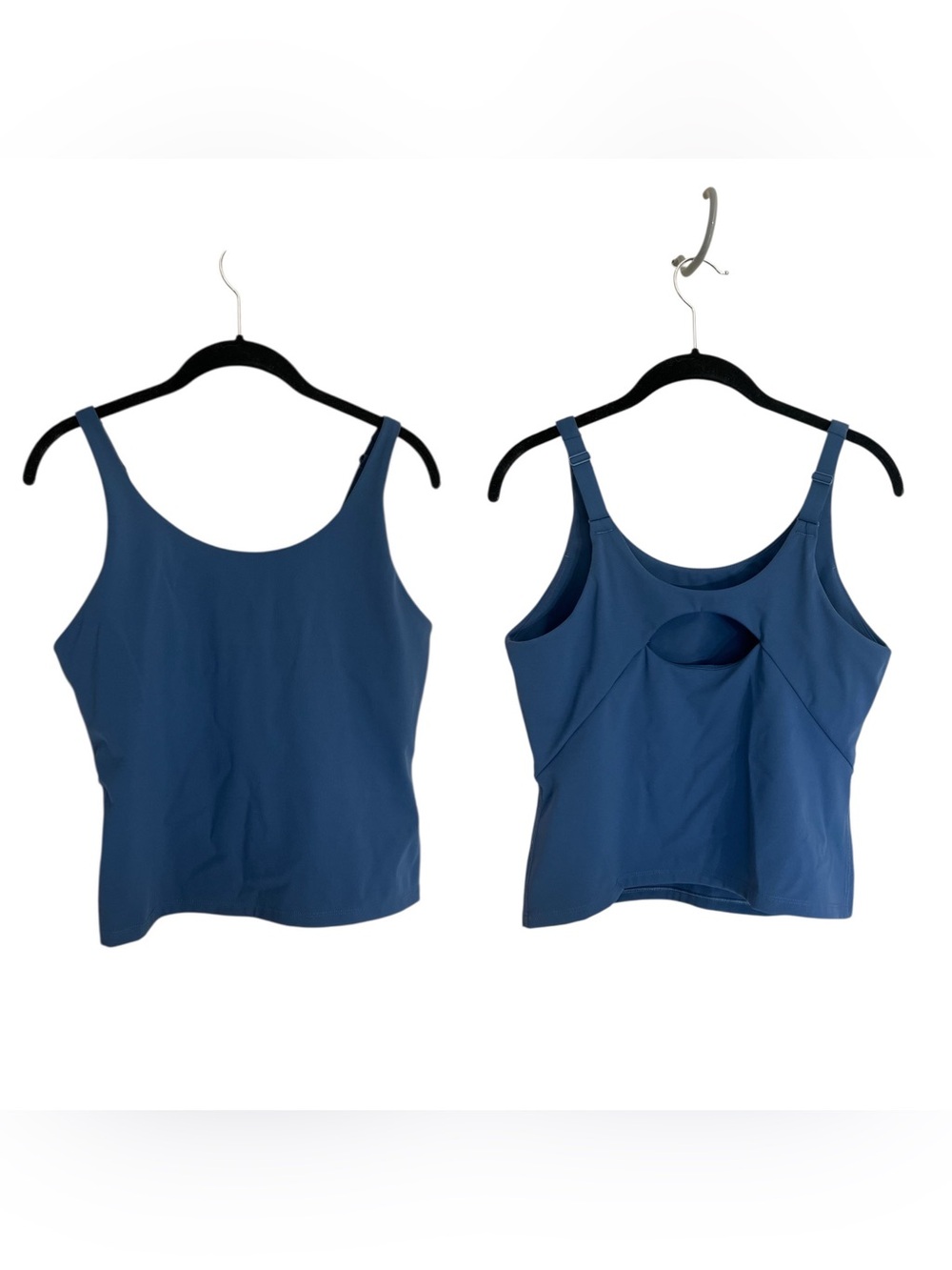 Spanx blue active crop tank cutout back built in bra sz M workout top